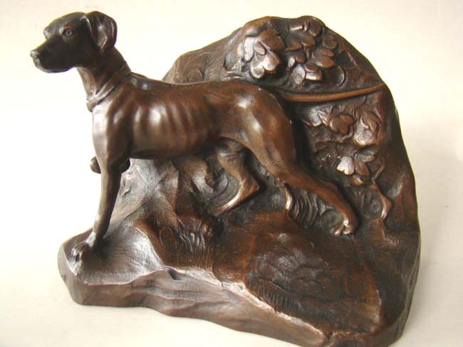 A RARE pair of Pointer bronzed bookends by Jennings Brothers circa 1925 — image 2